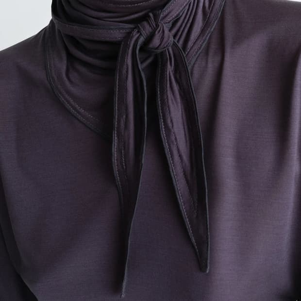 르메르 25SS 숏 슬리브 풀라드 탑(차콜)