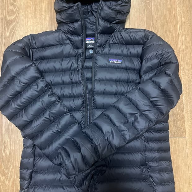 파타고니아 다운 스웨터 후디 블랙