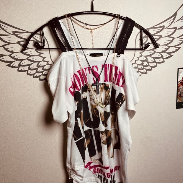 빈티지 펑크 오프숄더 반팔 티셔츠