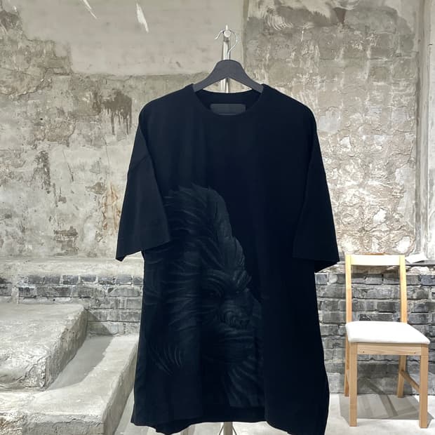 준지 x 슈크렛 막심 블랙 고릴라 오버 하프티