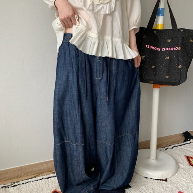 denim balloon pants..