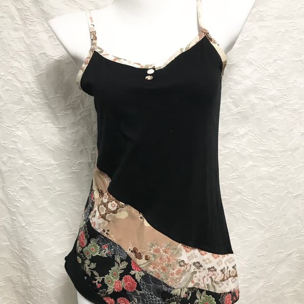 빈티지 오리엔탈 믹스 패턴 슬리브리스 탑