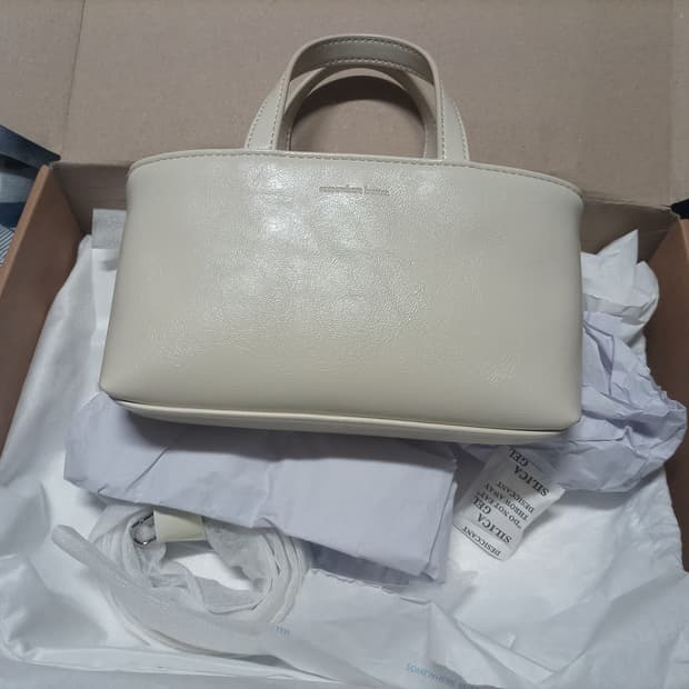 썸웨어버터 helf mini toast bag(탈부착끈있음)