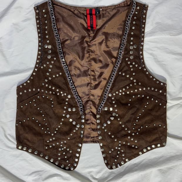 Mecca 스터드 체인 스웨이드 베스트 웨스턴 y2k 글램록