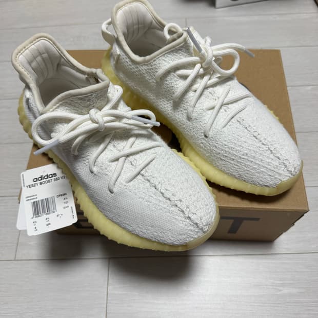 [230] 아디다스 이지부스트 350 V2 크림화이트