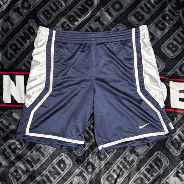 나이키 배스킷볼 쇼츠 네이비 실버