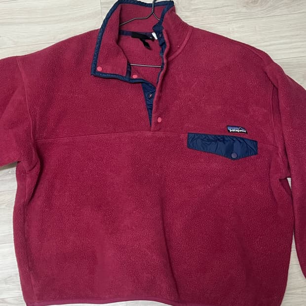 파타고니아 신칠라 후리스