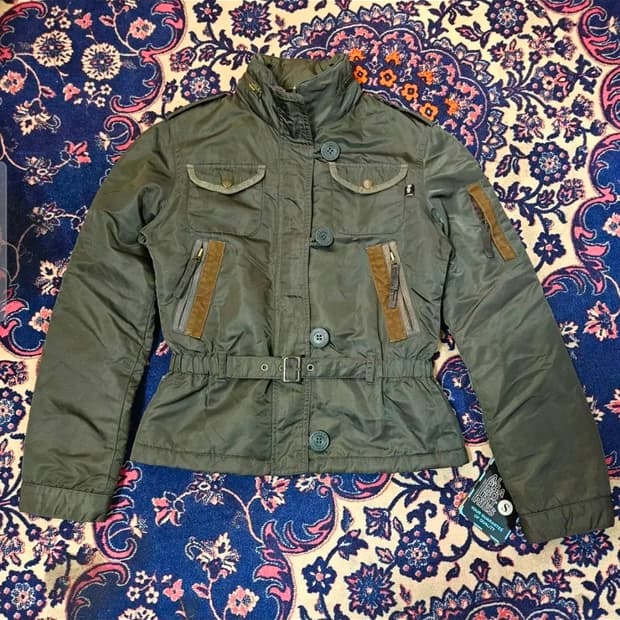 (새상품)알파인더스트리 벨티드 가죽덧댐 누빔 숏 항공 점퍼