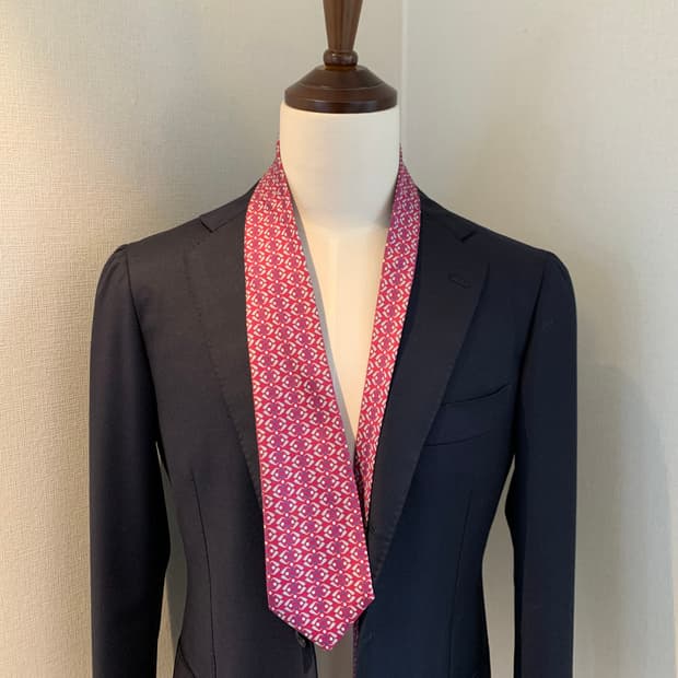 에르메스(HERMES) 명품 프랑스 100실크 결혼식넥타이 A등급