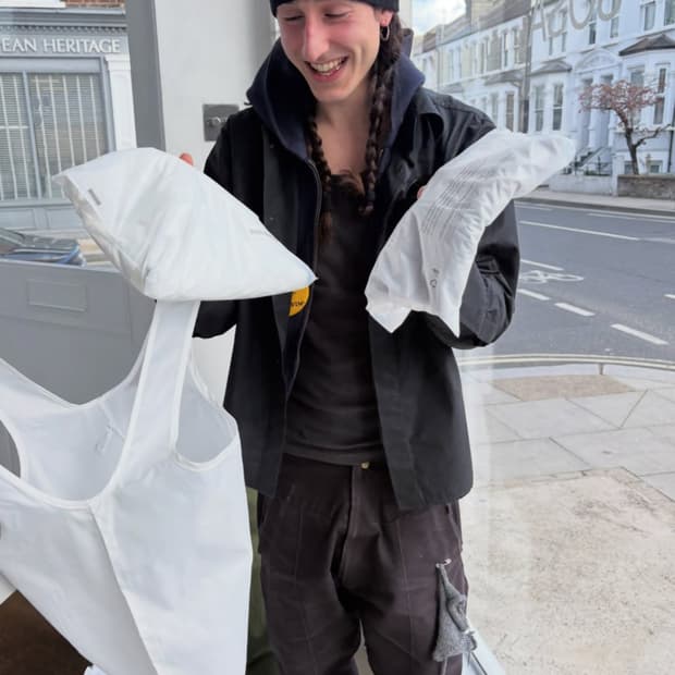 lady white co x phigvel 콜라보 비니