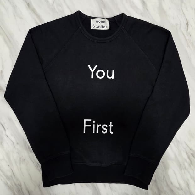 아크네스튜디오 여성 맨투맨