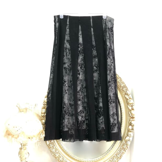 black oriental pattern pleated long sk