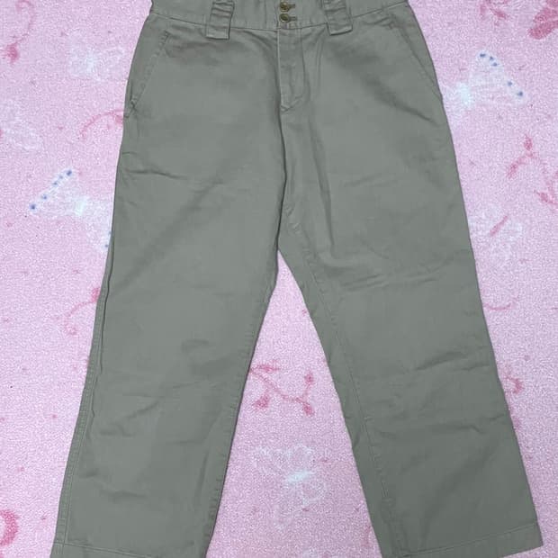 Cropped beige pocket cotton pants