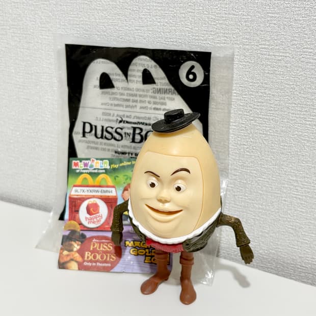 맥도날드 2011 해피밀 장화신은 고양이 험티덤티 피규어
