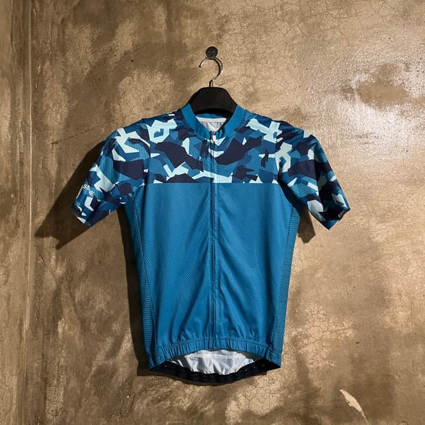 PASSIONE 반팔 집업 져지