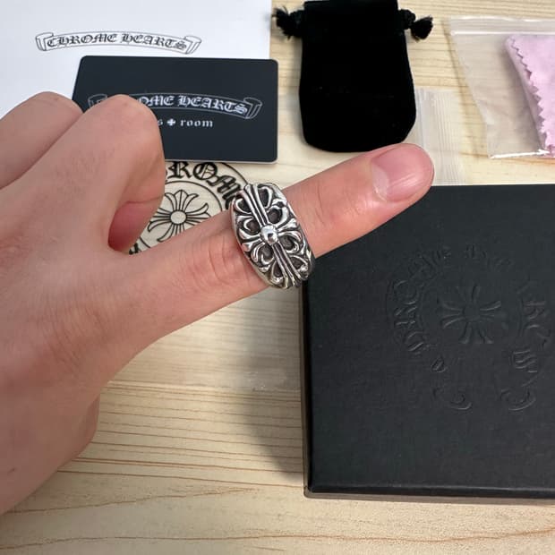 크롬하츠 플로랄링 반지