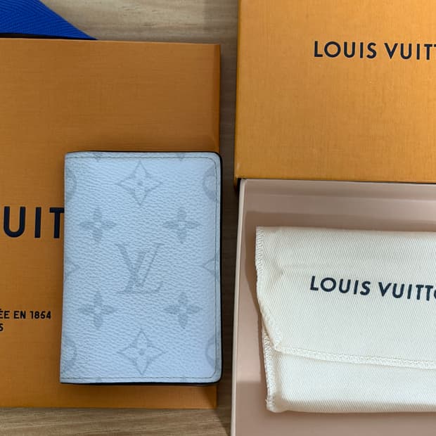 루이비통 오거나이저 카드지갑 화이트