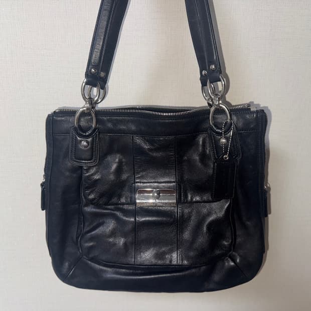 코치 블랙 빈티지 숄더백 y2k