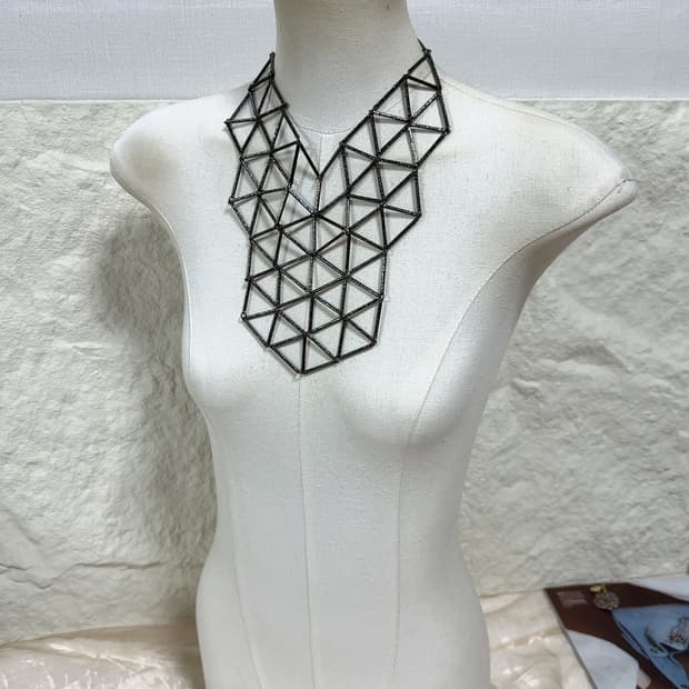 빈티지 고딕 기하 브레이드 목걸이