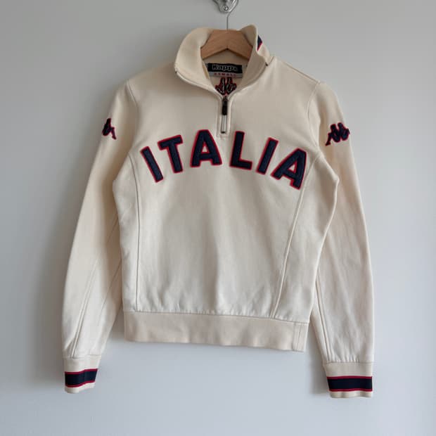 카파(Kappa) 하프집업