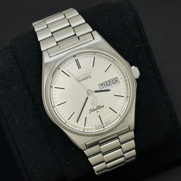 세이코 실버웨이브 라운드 쿼츠 시계