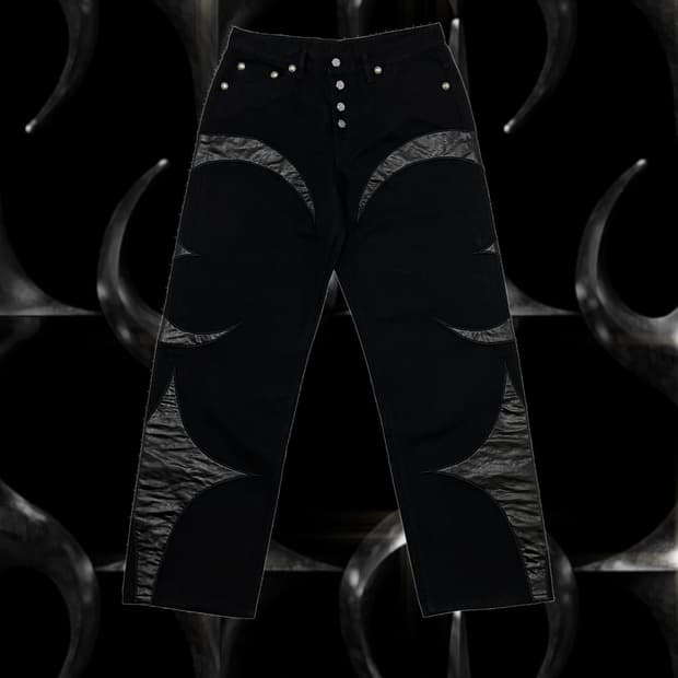 떠그클럽 올블랙 레더진 초판 급처합니다