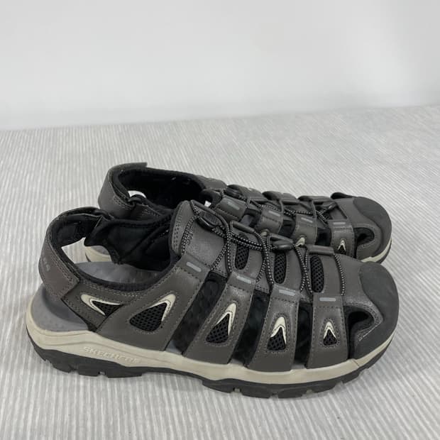 832-6) 스케쳐스 트레스맨 아웃씬 샌들 290mm