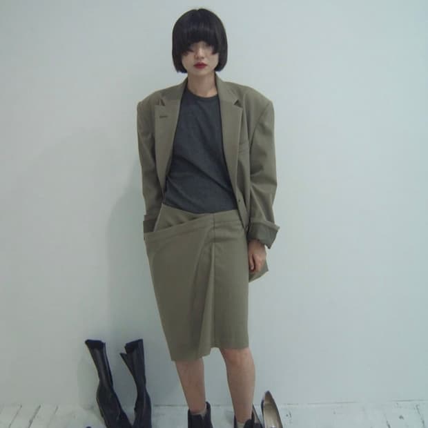 에옹쓰 가든 클래식 자켓 스커트 세트