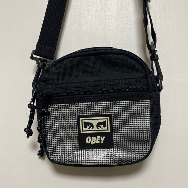 [OBEY] 오베이 스몰 메신저 백 OS