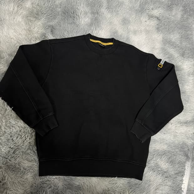 내셔널지오그래픽 맨투맨 L사이즈