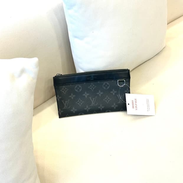 루이비통 모노그램 이클립스 포쉐트 (정품)