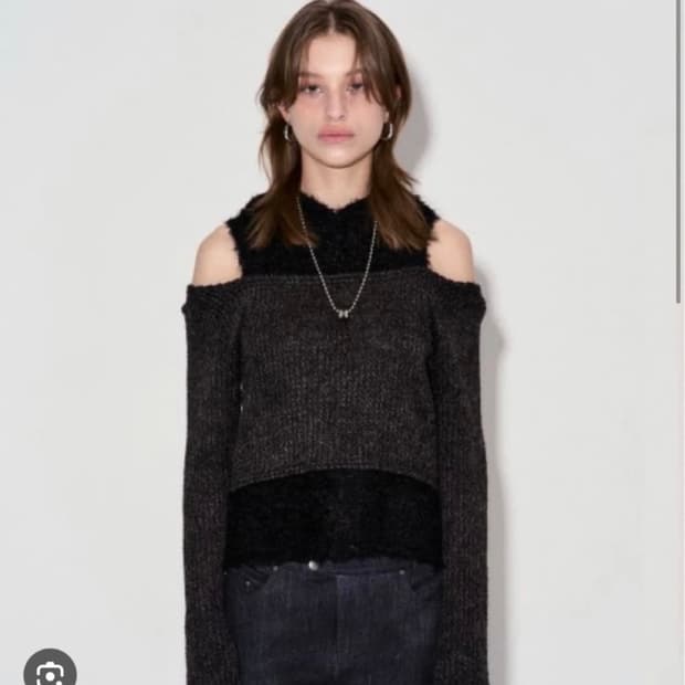 데비어퍼 리스 컷아웃 후디 니트