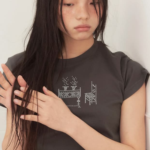 영마일웨어 디너테이블 차콜 티셔츠