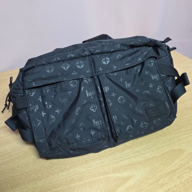 희소! 요시다포터x헤드포터 블랙 뷰티 메신저백