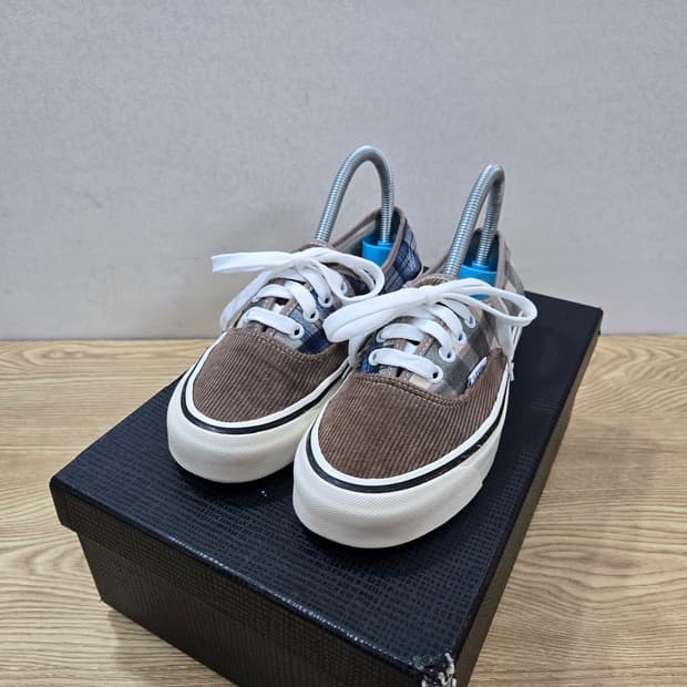 235 반스 애너하임 44DX 어센틱 코듀로이