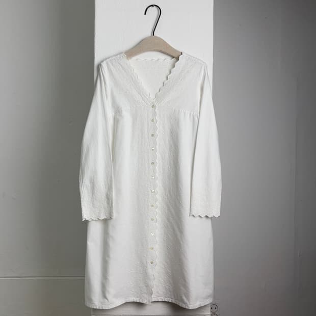 Jounal Standard PUNCHING DRESS