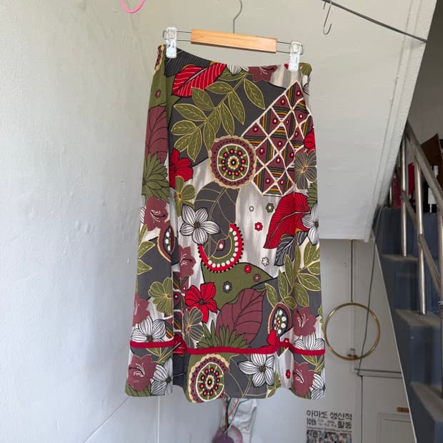 y2k 레드포인트 하와이안 미디 스커트