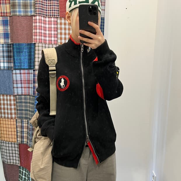 폴로 메탈 지퍼 니트 집업