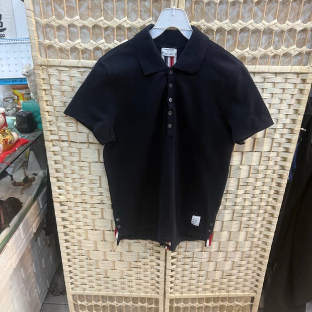 1/95 정품 톰브라운 백스트라이프 카라 반팔 팝니다