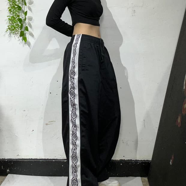 일본 빈티지 블랙 홀 오프 페임 레터링 패턴 와이드 댄스 추리닝 바지 M