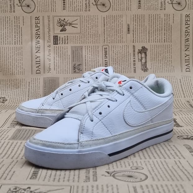 나이키 코트 레거시 스니커즈 230