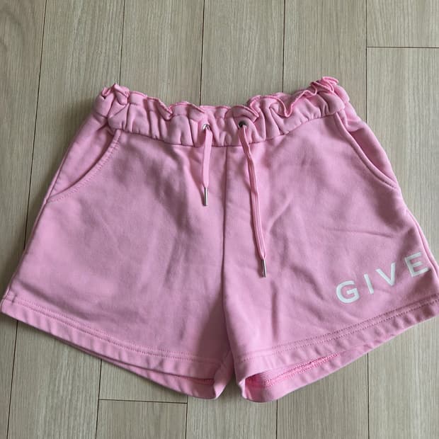 지방시 반바지 8A