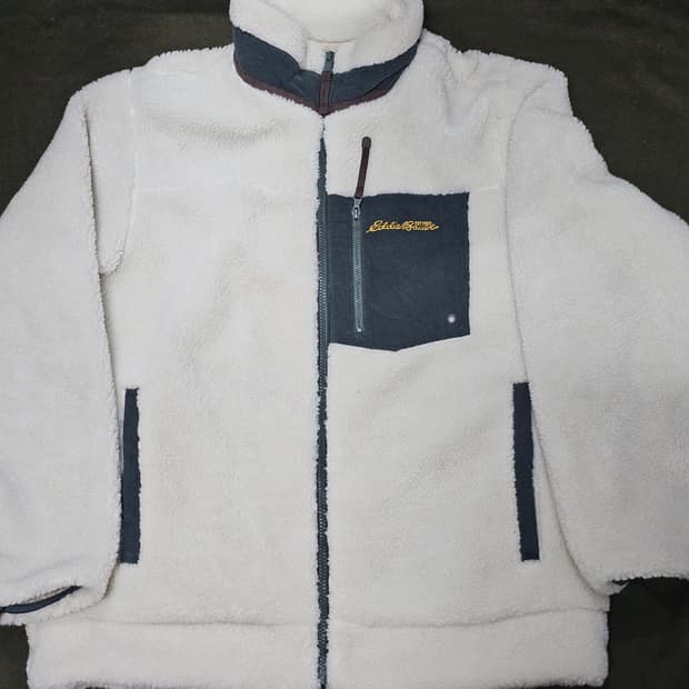 에디바우어 후리스