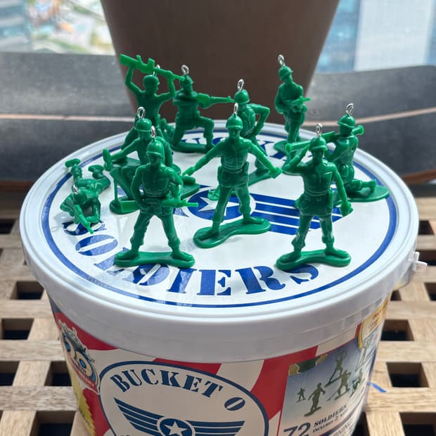 토이스토리 솔져 키링 픽사 정품 랜덤박스🪖