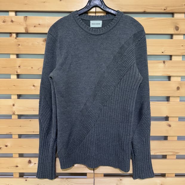 솔리드옴므 니트