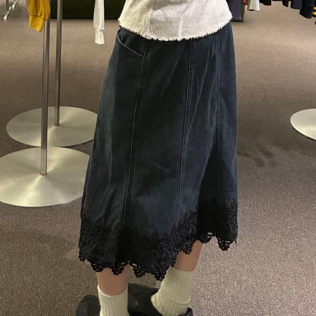 L)Japanese vintage 블랙 레이스 디테일 데님 롱스커트