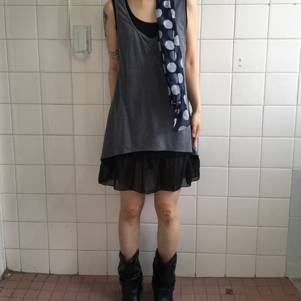 Layered point sleeveless onepiece