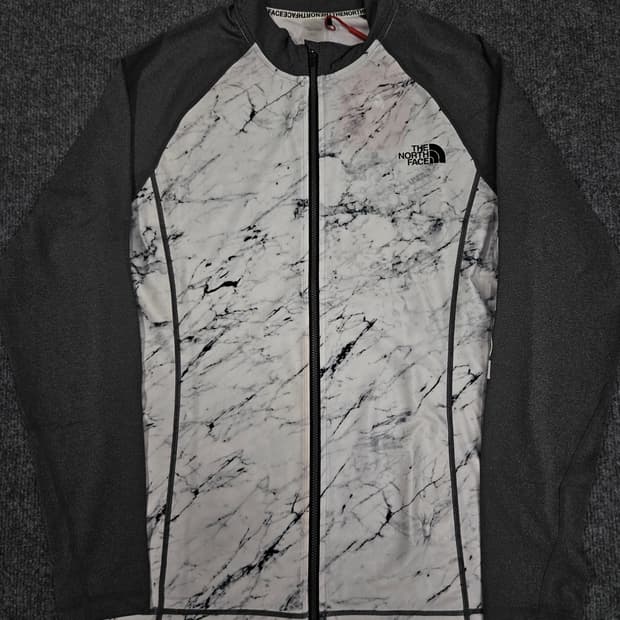 노스페이스 프로텍트 래쉬가드 집업 급처