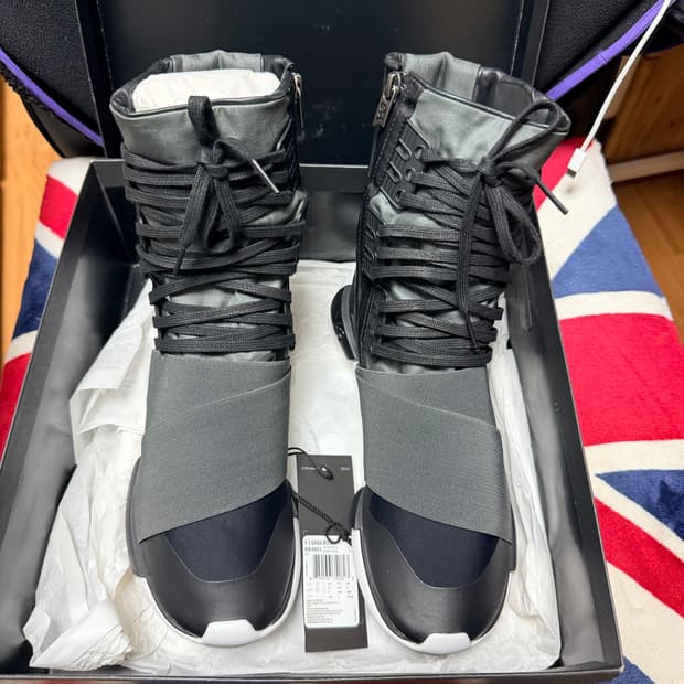 Y-3 콰사부츠