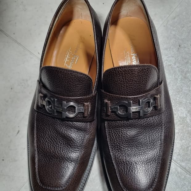 살바토레 페라가모 남성 로퍼 